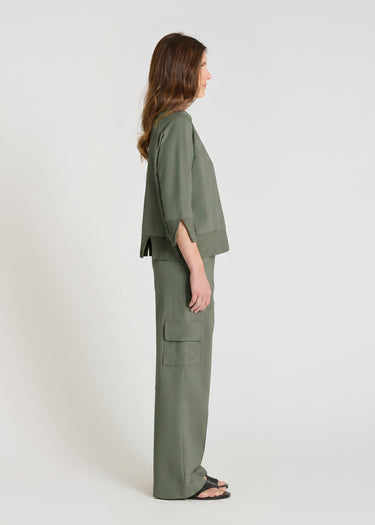Pull oversize femme kaki, poignets fendus en bord-côte, coupe décontractée - Vue de profil Balisier