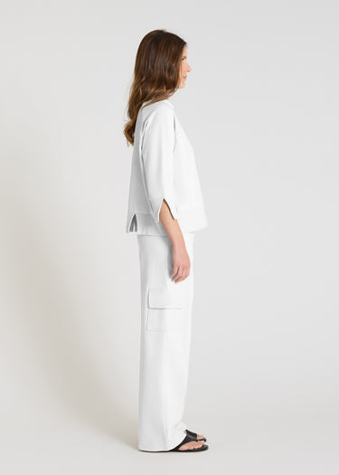 Détail robe chemise bleu nuit, fente graphique aux manches, popeline stretch - Vue rapprochée Amaryllis