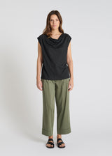 Top femme sans manches lin noir col bénitier coupe fluide Crocus
