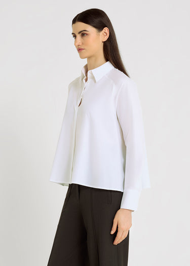 Chemise blanche popeline femme Dezba – manches chauve-souris, dos ample structuré, patte boutonnage cachée