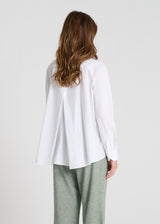 Détail chemise Frésia blanc optique patte boutonnage cachée col structuré popeline coton