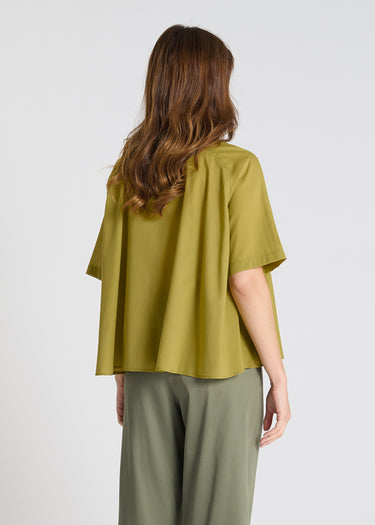 Chemise Hortensia vert olive portée chemise rayée femme voile coton bas évasé fluide aérien