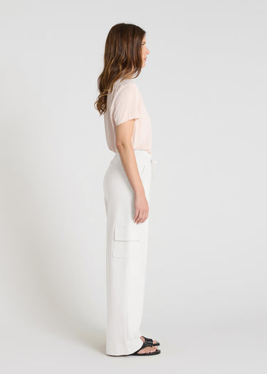Pantalon femme blanc molleton Jivoe – silhouette décontractée chic, base droite, look stylé
