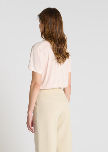 Jogging Jivo beige dune porté pantalon molleton femme coupe large décontractée confortable