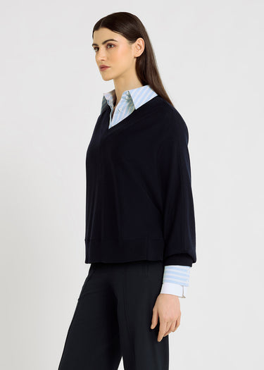 Pull femme bleu marine oversize mérinos – volume loose, col V, pull merinos femme, John bleu nuit