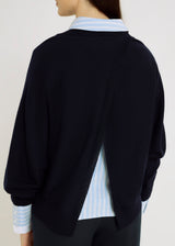 Pull femme classe bleu marine mérinos – volume loose, bord-côtes, tenue décontractée chic, John