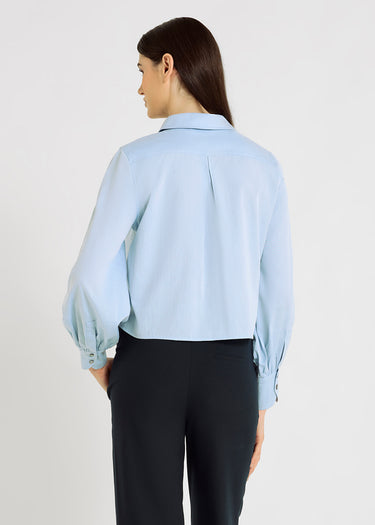 Chemisier femme bleu chic coton – boutons nacre, manches froncées, chemise femme bleu ciel, Louisa