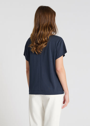 Blouse femme bleu marine jersey coton manches courtes détail découpes