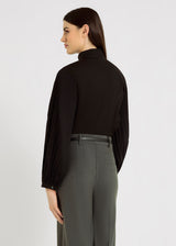 Chemise femme classe noire – Olympe, coupe droite courte contemporaine, chemise chic pour femme