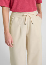 Jogging beige femme coupe carotte - Pantalon molleton Palamede avec poches italiennes, détail poche dos passepoilée
