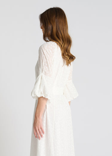 Vue arrière robe longue blanche en voile coton, boutonnage dissimulé, coupe évasée - Paquerette