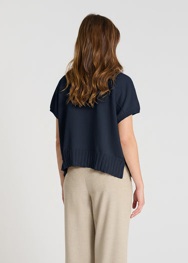 Pull femme sans manches bleu nuit, encolure V structurante, maille coton - Vue arrière détail nervure Tournesol