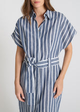 Vue arrière robe Varda bleu indigo fentes côtés coton lin rayé coupe droite moderne