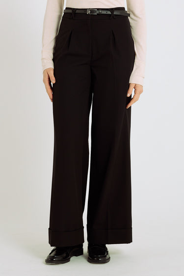 Pantalon femme noir Alfie – coupe droite large, plis devant, style intemporel élégant
