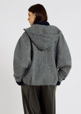 Blouson laine femme bleu indigo Antoine – volume arrondi, plis bas, silhouette chic
