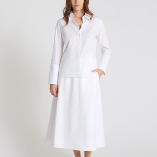Chemise blanche femme Antonia en popeline de coton stretch, col boutonné nacre, manches longues, coupe droite élégante
