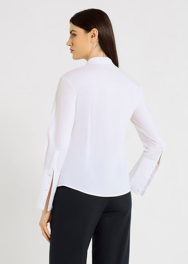Chemise Antonia blanc optique – pinces dos et poitrine, silhouette ajustée intemporelle
