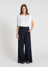 Pantalon tailleur femme Aruni bleu marine large taille haute plis piqués poche rabat

