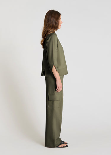 Pull oversize femme kaki, poignets fendus en bord-côte, coupe décontractée - Vue de profil Balisier