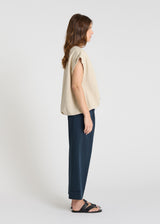 Sweat oversize femme beige sable col V bord-côte, plis bas volume féminin – Edelweiss
