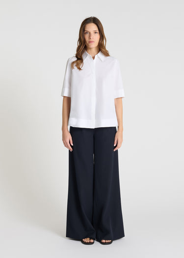 Chemise blanche femme Fleurette manche courte popeline coton volume boîte court empiècement plissé
