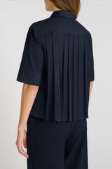 Chemise manche courte femme bleu marine, empiècement plissé dos, boutons nacre