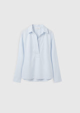 Blouse Hannah bleu ciel – popeline coton stretch, col polo, pinces poitrine, boutons nacre