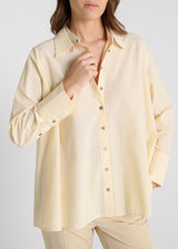 Détail chemise Iberis jaune rayée coton col amovible boutons pied de col volume évasé
