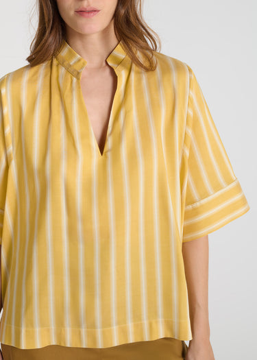 Chemisier Jacinthe rayé, blouse manche courte femme avec bas de manche fendu et détails plissés en Tencel

