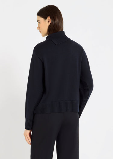 Pull bleu nuit chic femme mérinos – bord-côte manches, nervure devant, pull en merinos femme, Kuzley
