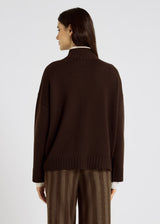Gilet marron chic femme mérinos – col officier, poches, bord-côtes, tenue décontractée chic, Leon choco
