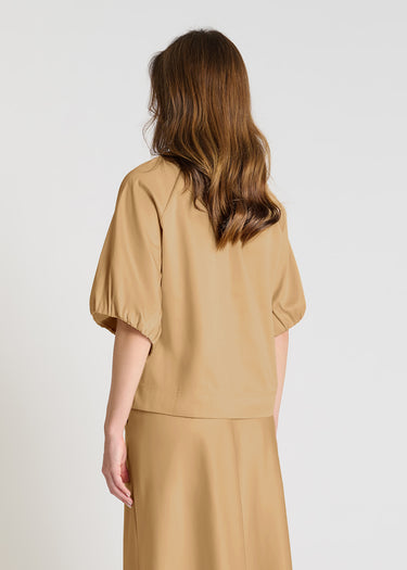 Top femme havane satin coton manches courtes ballon col haut détail matière Lis