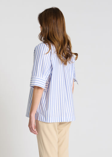 Vue dos chemisier rayé bleu ciel, coupe droite fluide, blouse femme coton style épuré contemporain
