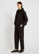 Jogging Philip anthracite, détail ceinture et nervures – molleton coton stretch confortable
