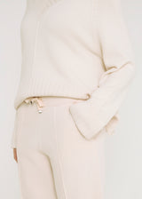 Jogging Philip beige nude, poche passepoilée dos – pantalon molleton femme intemporel
