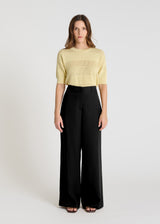 Pantalon large noir Phlox en Tencel fluide, jambe évasée, tenue élégante femme
