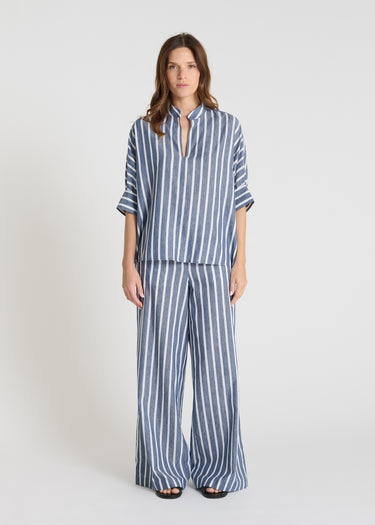 Blouse rayée bleu indigo coton-lin, col mao encolure V, manches courtes, chemisier femme chic élégant
