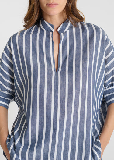 Blouse femme chic bleu indigo rayée, coton-lin léger, chemisier col mao élégant pour beaux jours
