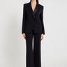 Pantalon Raul S bleu nuit, vue de face – taille haute, bande satin ton sur ton, coupe droite
