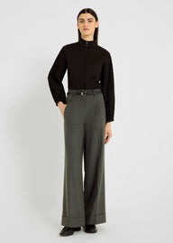 Pantalon tailleur femme gris anthracite à chevrons, jambes larges et pli marqué – Samuel
