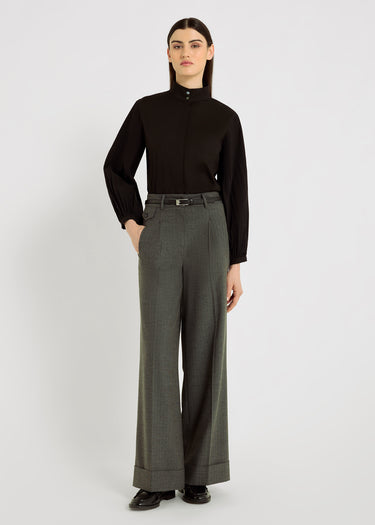 Pantalon tailleur femme gris anthracite à chevrons, jambes larges et pli marqué – Samuel
