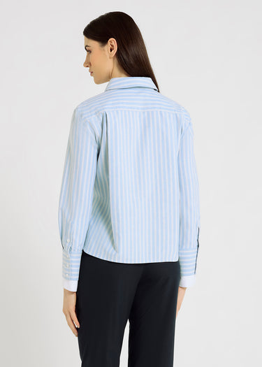 Chemise bleu ciel femme chic, coton rayé, silhouette nette et légère – Sophie
