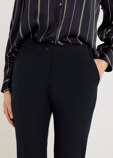 Pantalon tailleur droit bleu marine femme, fermeture boutonnée, silhouette allongée – Tomas
