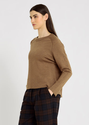 Pull femme merinos beige caramel, emmanchure marteau, découpes manches – Tupac
